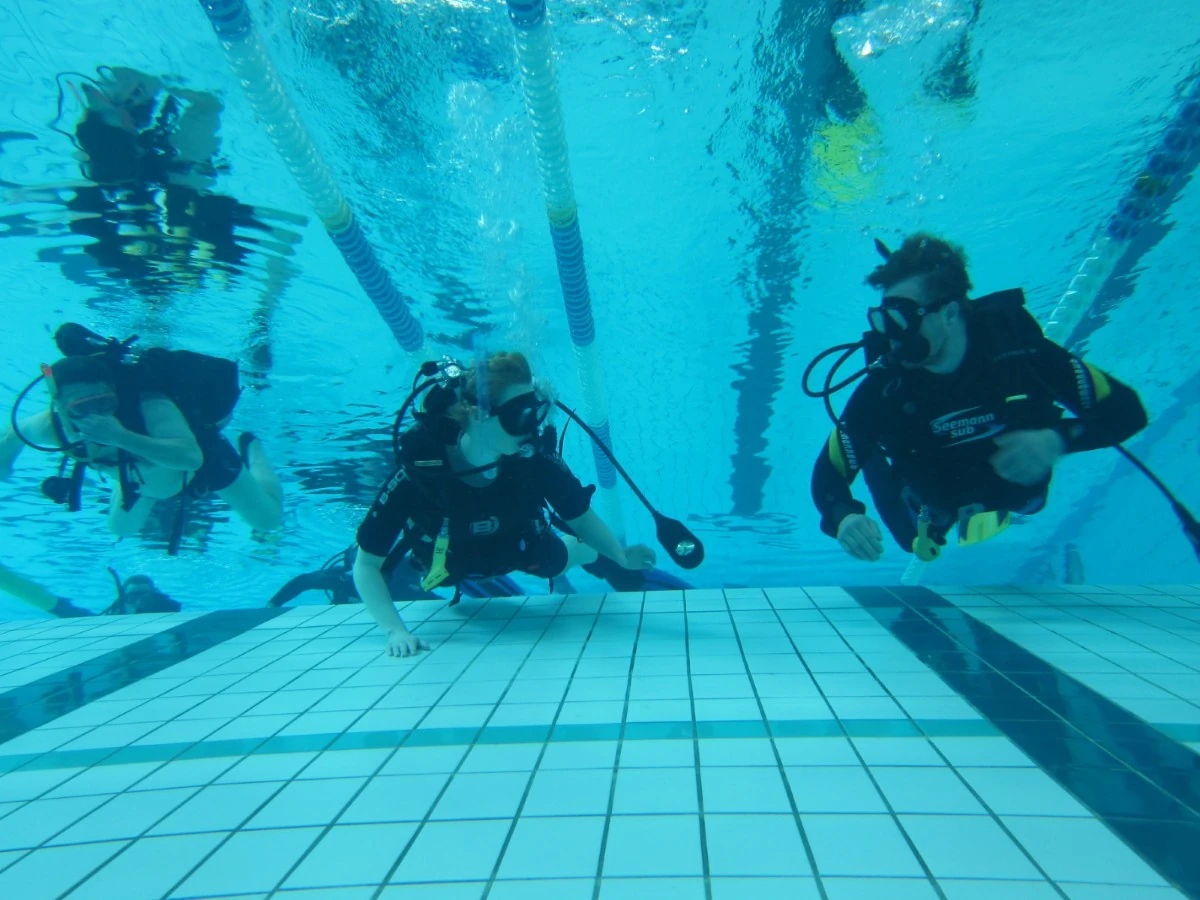 Laitesukelluksen peruskurssilla - open water diver